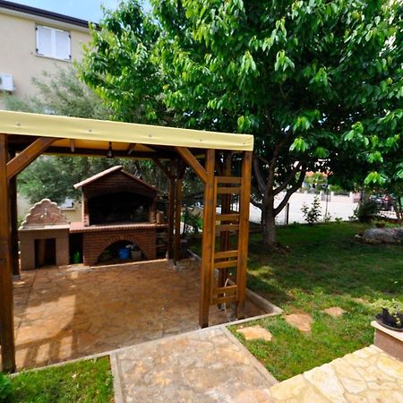 Ferienwohnung Fuer 2 Personen 30 M2 In Novigrad, Istrien Karpinjan Buitenkant foto