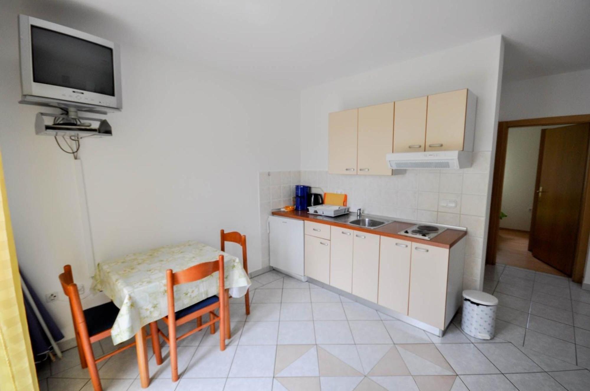 Ferienwohnung Fuer 2 Personen 30 M2 In Novigrad, Istrien Karpinjan Buitenkant foto