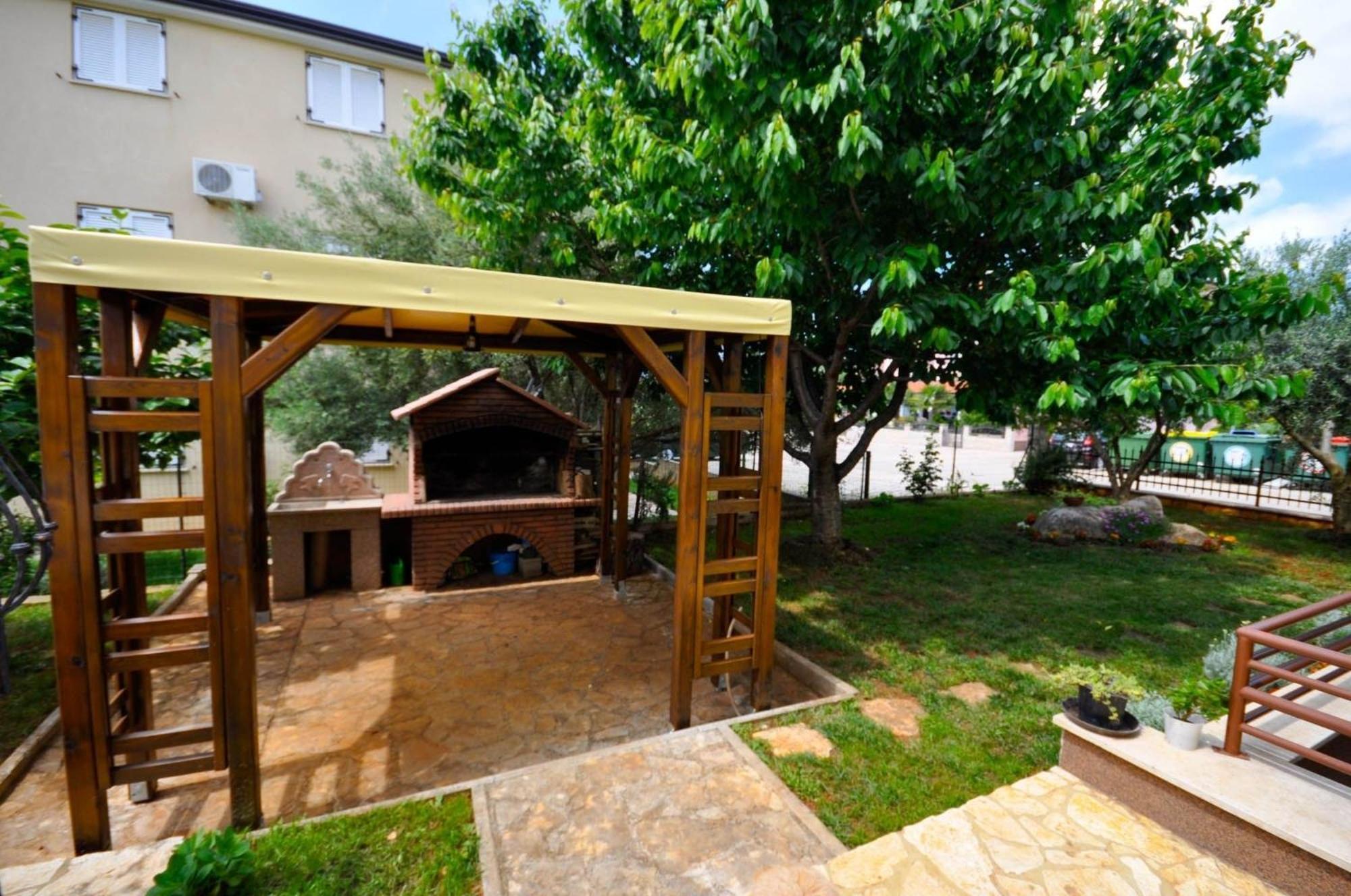 Ferienwohnung Fuer 2 Personen 30 M2 In Novigrad, Istrien Karpinjan Buitenkant foto